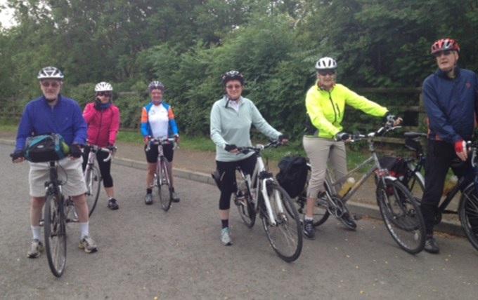 Cyclists on Rotary Ride from Dunfermline to Alloa raising funds for ProstateScotland 