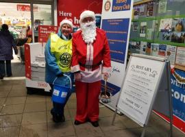 Collecting at Tesco, Cam with Stonehouse Rotary