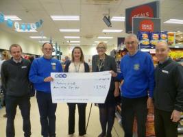 Co-op donates to Barton-le-Clay Rotary Club charity fund