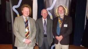Speakers host, Ranald Shepherd, Bill Inglis and President Colin Strachan.