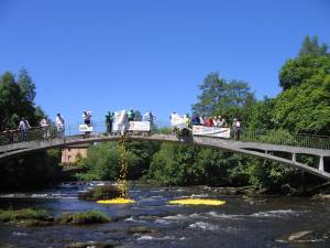 26 May 2012 - Duck Race, Teas on the Green and Fling by the River