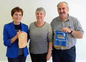 Delighted to welcome Jeff and Karen Cluse from Rotary Club of Prospect, South Australia
