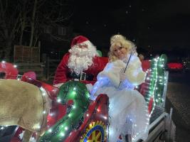 Santa comes to Saughall