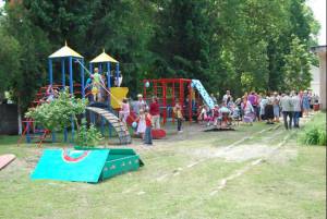 Ukraine school playground equipment for disabled children