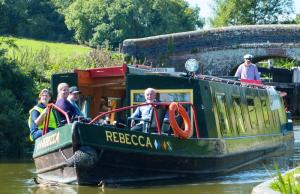 Rotarians and guests from Webcas enjoying a day out on the Kennet and Avon canal