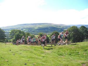 Runners on first hill in 2007 