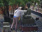 Ron having a wish on the Buddah's stomach (he wasn't the only one !!)