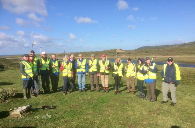 Litter pick at Ogmore - The group