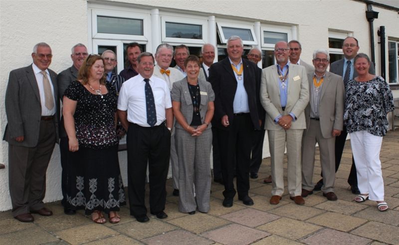 Members of SMRC with new President John at the start of his Presidential year 2010