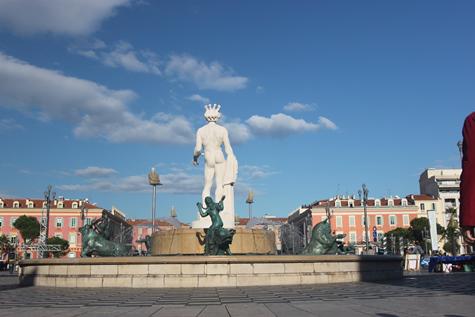 Trip to Nice - A significant statue in Nice. See the slide show for more pictures!