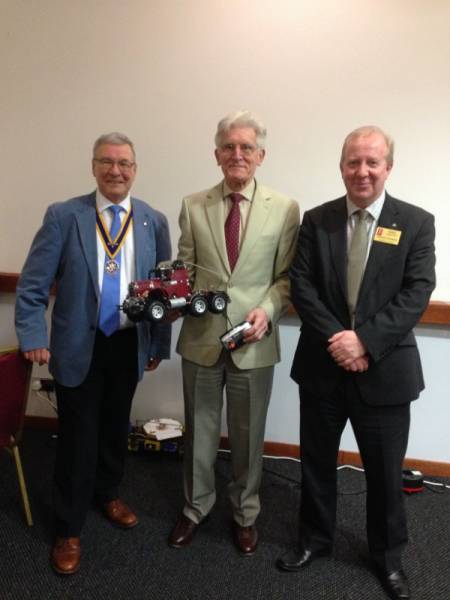 President Robert Dickie, with ADG Gary Loutitt and Alistair Nicoll from the Meccano Society.