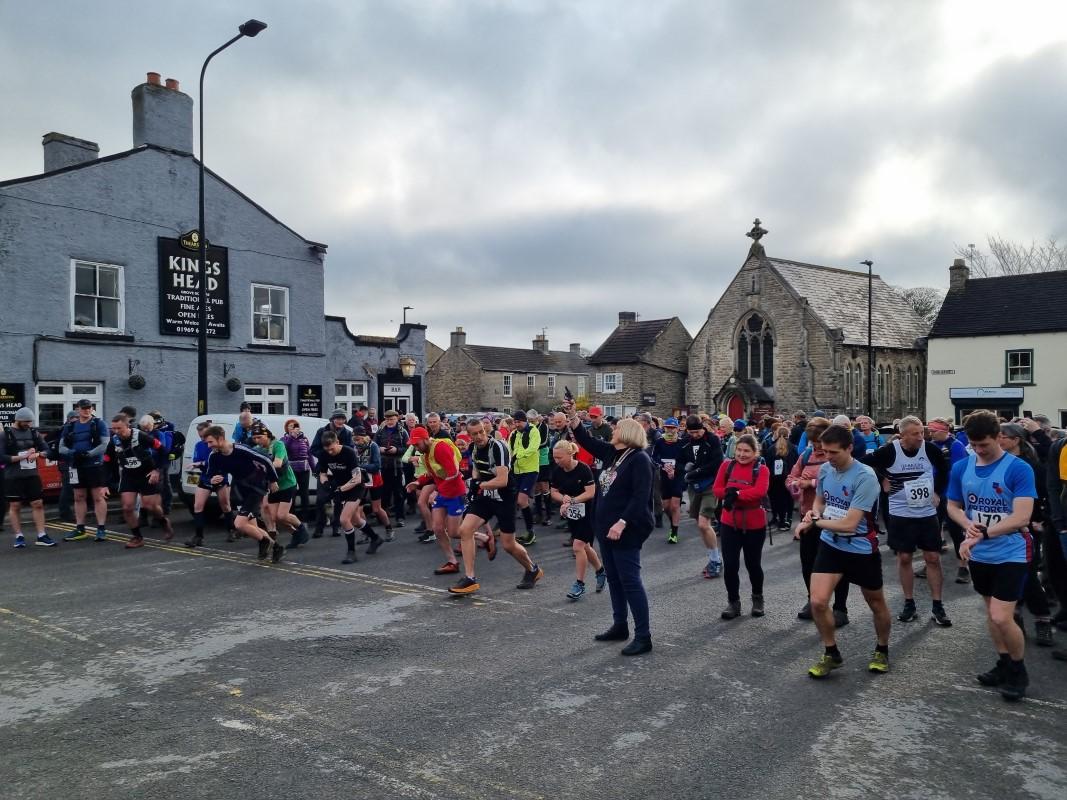 Wensleydale Wander 2023 Report - The Start in Grove Square