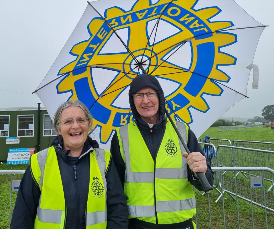 Rotarians and friends at work.... - 
