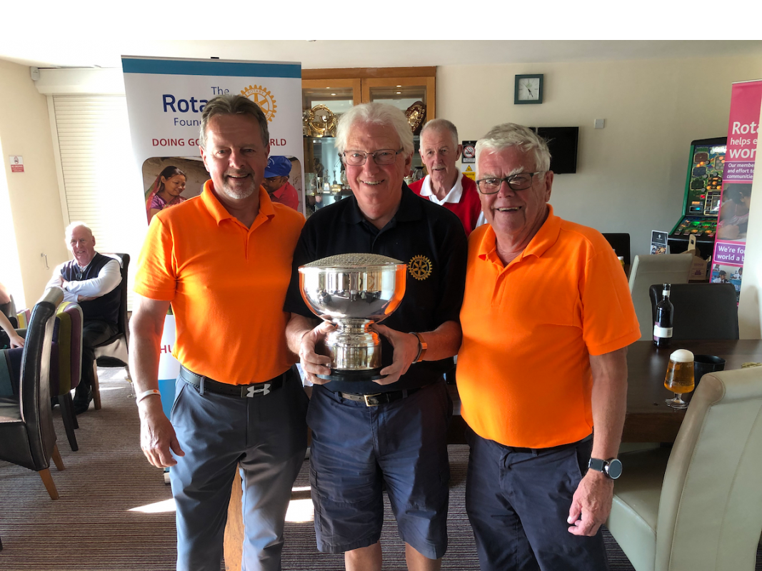 Charity Golf Day 2019 - Rose Bowl Presented to the winners by Mike Hedges.