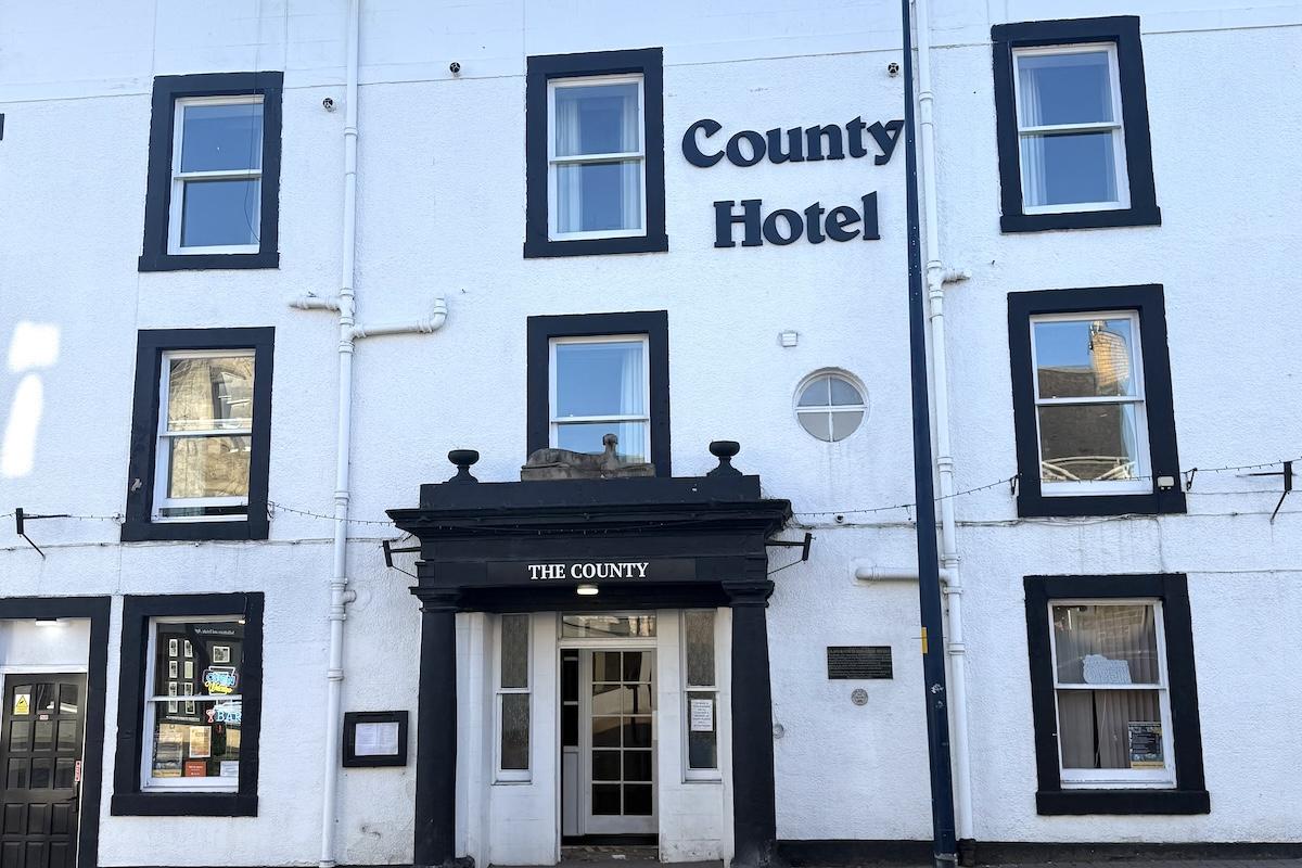 County Hotel, SELKIRK