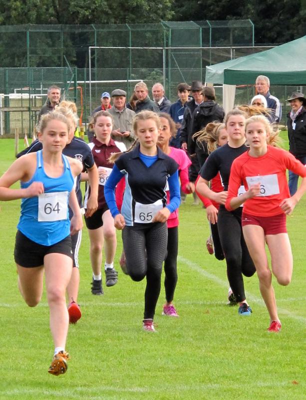 Runners at Deerpark School - avoiding the rain!!