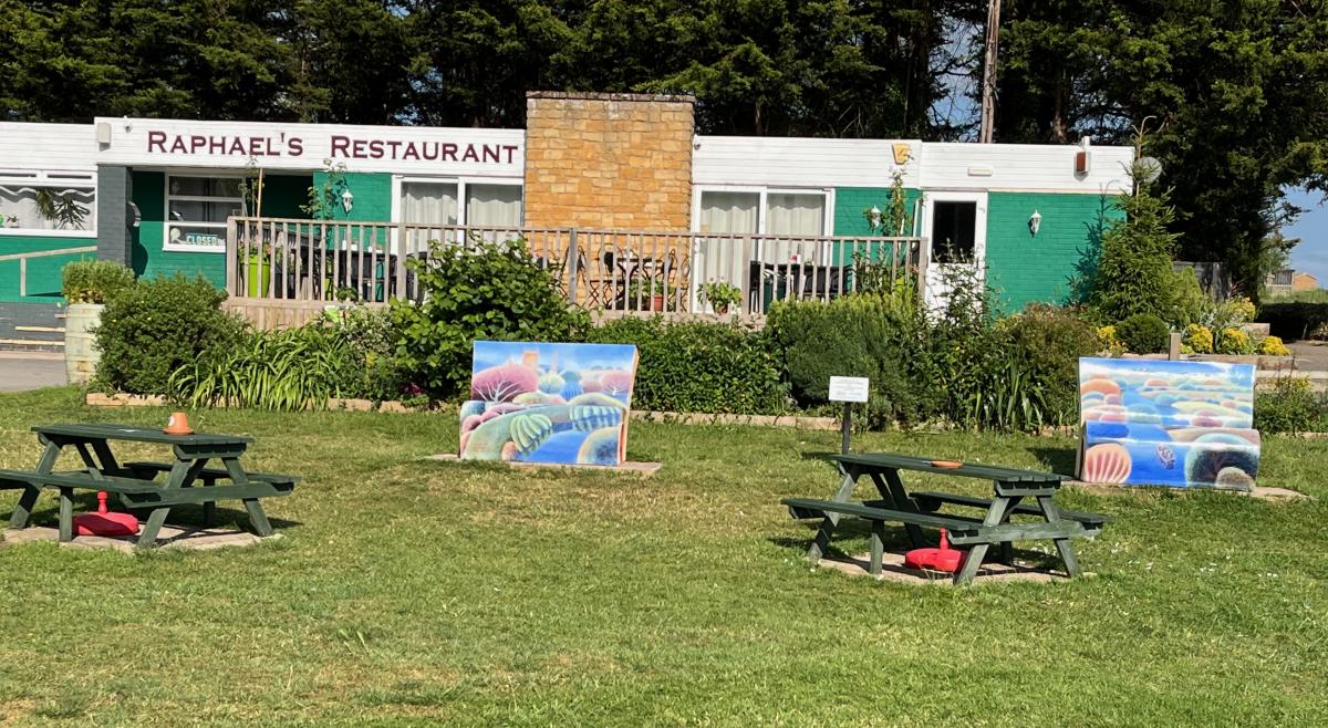Raphael's Restaurant, Hampton Ferry