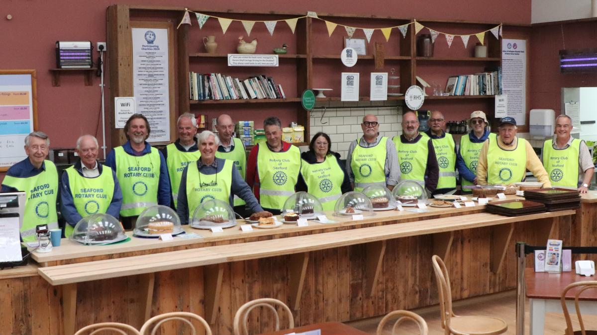 Rotarians on the first day at Bluebell Walk.  From the left:  Jim Anderson, Frank Thompson, Mike Roper, Paul Goodwin, Clive Livingstone, Geoff Lowles, David Pattenden, President Mandy Davis, John Windsor, Rodney Reed, Keith Mendes, John O