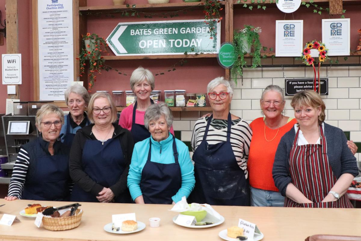 Janice Vince (2nd from right) with the Rotary ladies and volunteers on the Friday afternoon