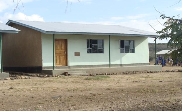 Teacher's house in Gelai Bomba, funded by Biggar Rotary and Biggar Primary School.