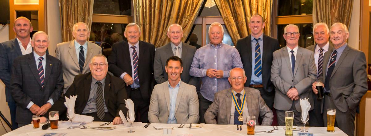 Our picture shows the Legends together on the night. L to R Standing: Paul Mallinder, Ken Rollin, Geoff Oakes, Neil Fox, Terry Crook, Ken Endersby, Nick Fozzard, Ian Brooke, David Jeanes Bob Haigh. Seated: Malcolm Lord, Paul Sculthorpe, Neil Dodgson
