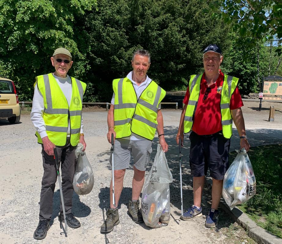 Litter Pickers Rotary Club of Glossop