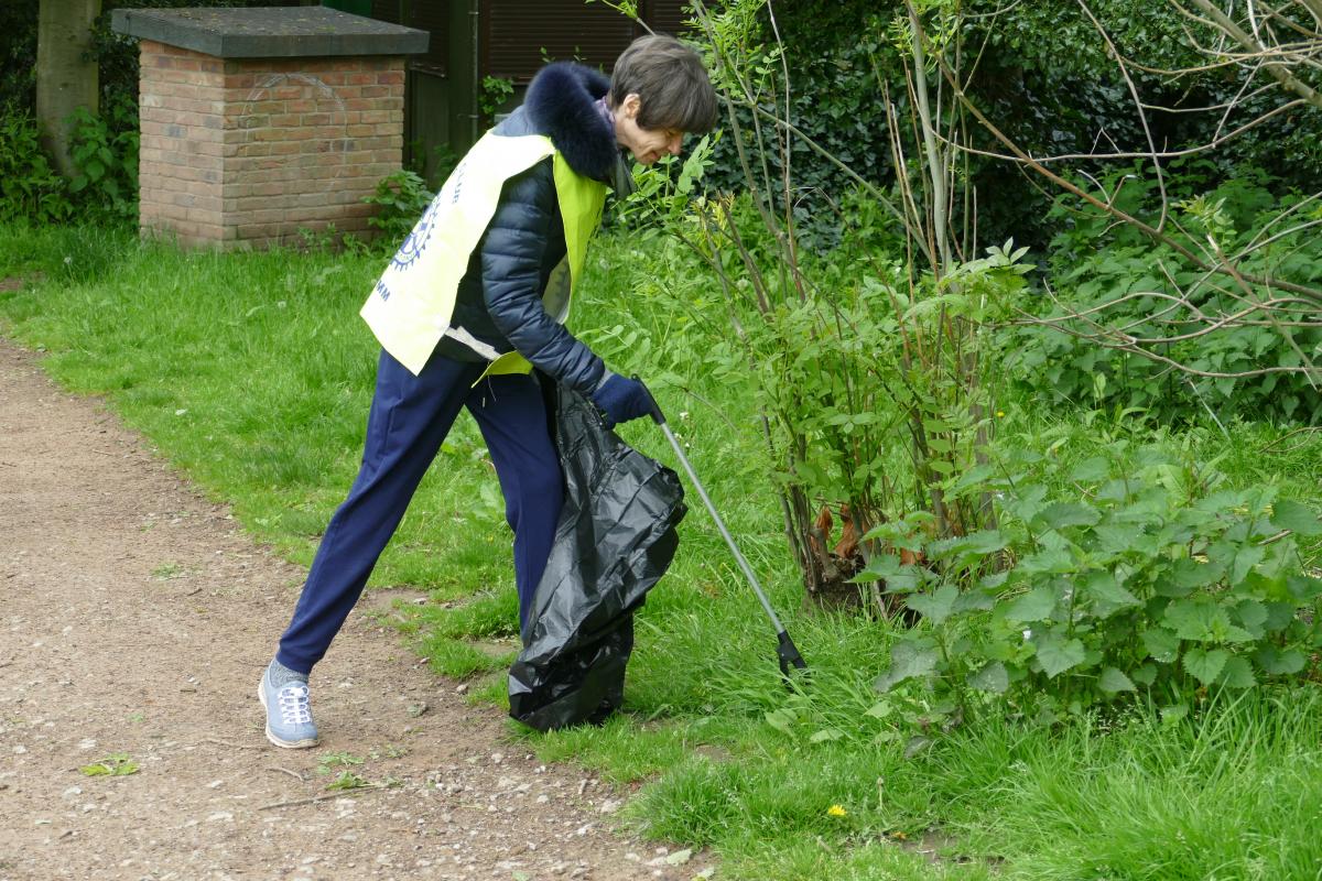 Picking up litter around Lymm Dam.