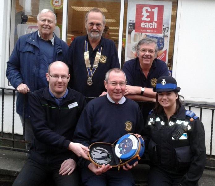 Lostwithiel Gets Its First Public Access Defibrillator