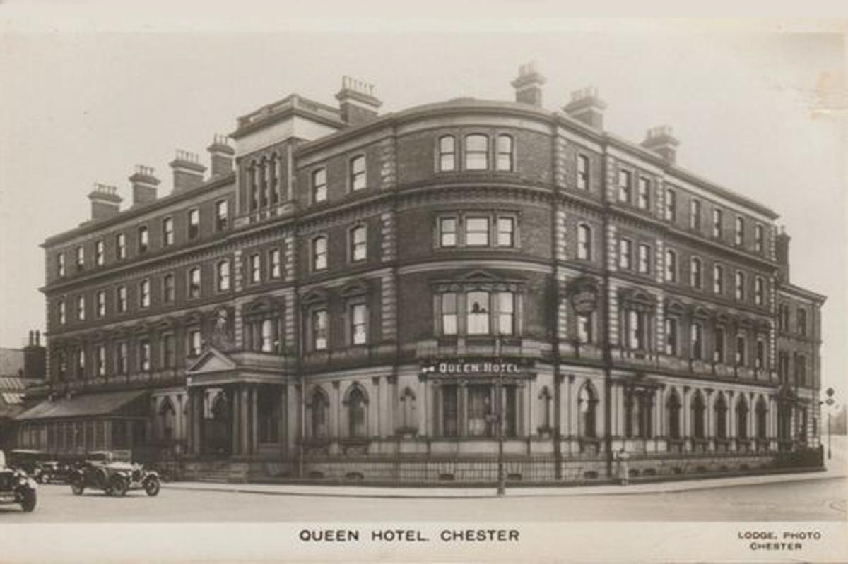 QueenHotel