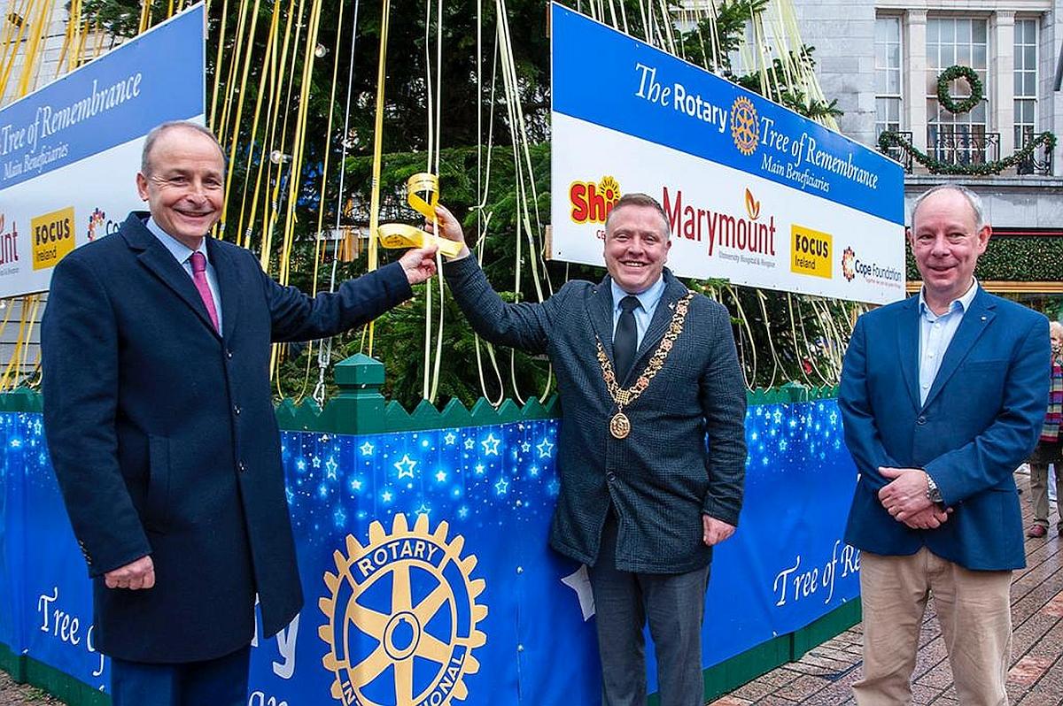 Cork Rememberance Tree with An Taoiseach