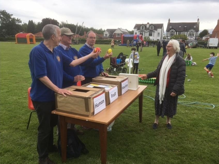 Human Fruit Machine