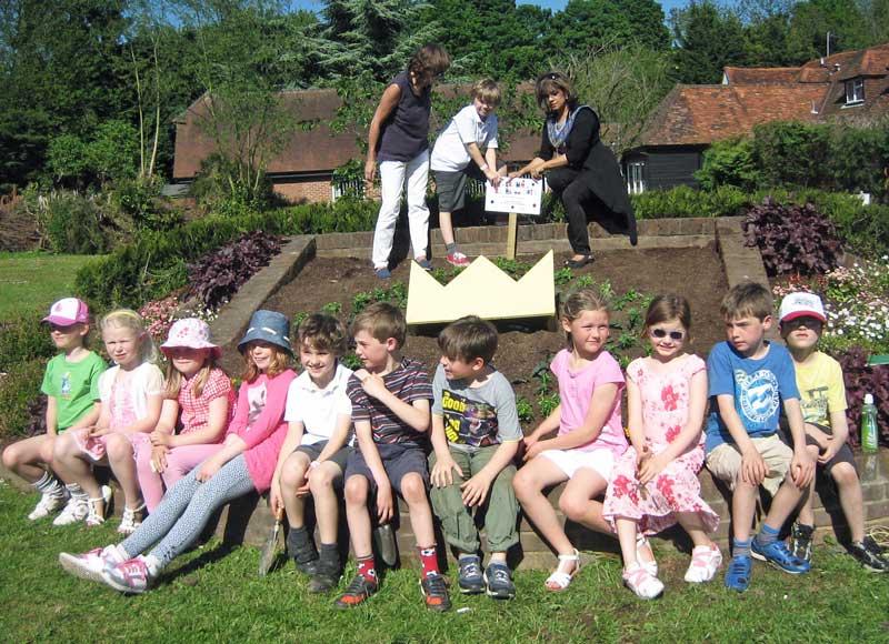 25-31 May 2012 - The 4 winning flowerbed designs are planted - 