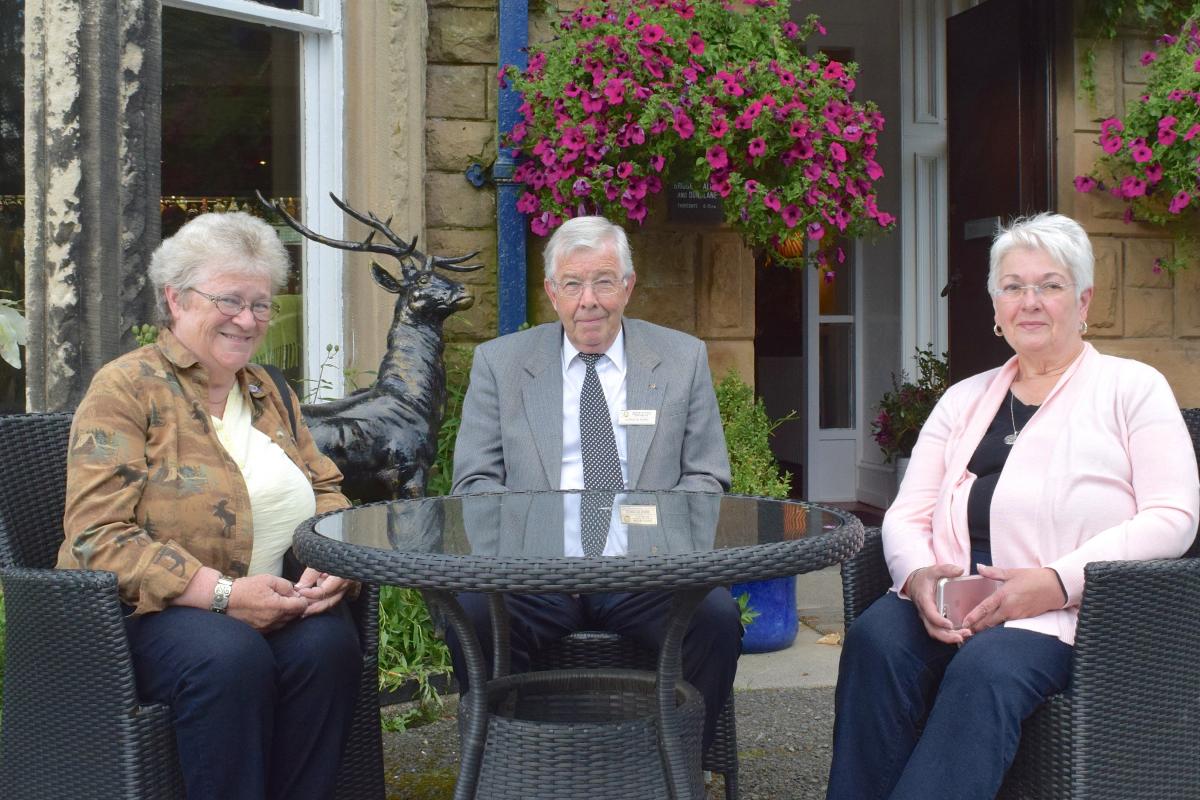 Thursday 17 August - Business Meeting
Visitors President Suzanne Mackey and President Elect Donna Doradis with Visitors Host Gordon Robb