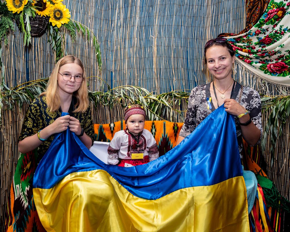 Ukraine Independence Day  :  24th September 2022 - Guests, making memories.