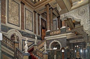 The Grand stair case in Goldsmiths Hall