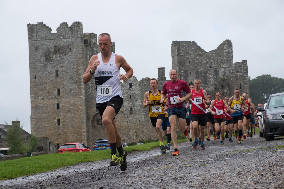Runners leaving Castle Bolton