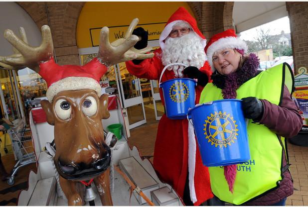 Roborough Rotary Club's Christmas Sleigh (newly refurbished thanks to the mechanics at Scoot- A- Long) will be taking to the road again on 3th December 2014.
