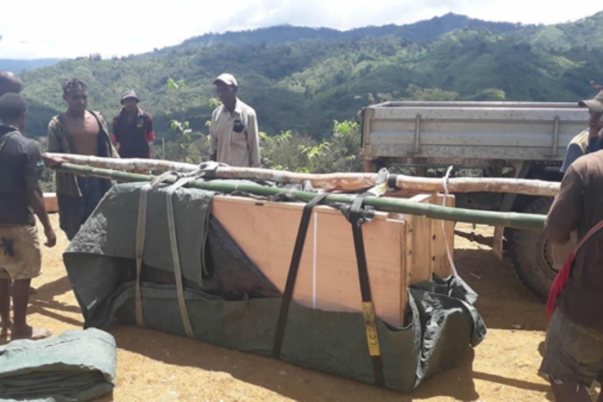 Fiona's Solar fridge - Papua New Guinea