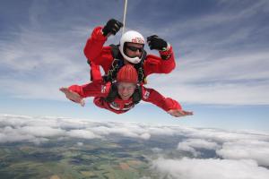 Erroll Bateman's charity sky dive