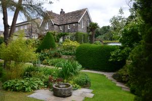 Visit to York Gate Garden followed by Lunch