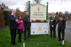 The Town Mayor and club members in the photo (L-R):
Rotarian Justin Soper, Sherie Soper Foundation Committee Chair Oswestry Borderland Rotary Club, Paul Milner Town Mayor, Ian Haigh President of Oswestry Rotary Club and John Croft President of Oswest