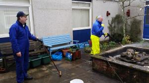 Crombie Primary School - Spring Clean