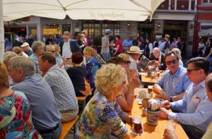 Enjoying the sunshine in Dusseldorf - lunch on our first day