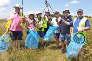 Litter Pick Pers Julian and Andrew M far R