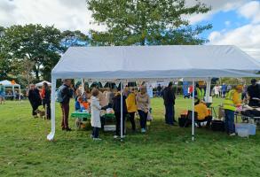 Photos from the 2024 Farnhams' Orchard Day