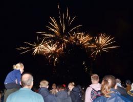 Wokingham Fireworks Go Off with a BANG!