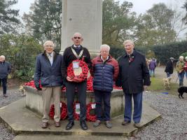 President Phil and othe club members at the Alameda Cenotaph on 13 November 2020