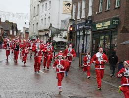 Santa Fun Run 2024 Photos
