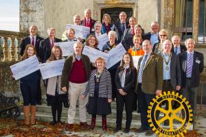 Recipients of the cheques and show officials with the Presidents of the event Edward and Maria Wingfield-Digby