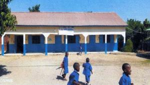 Aisha Memorial School and some of the children.